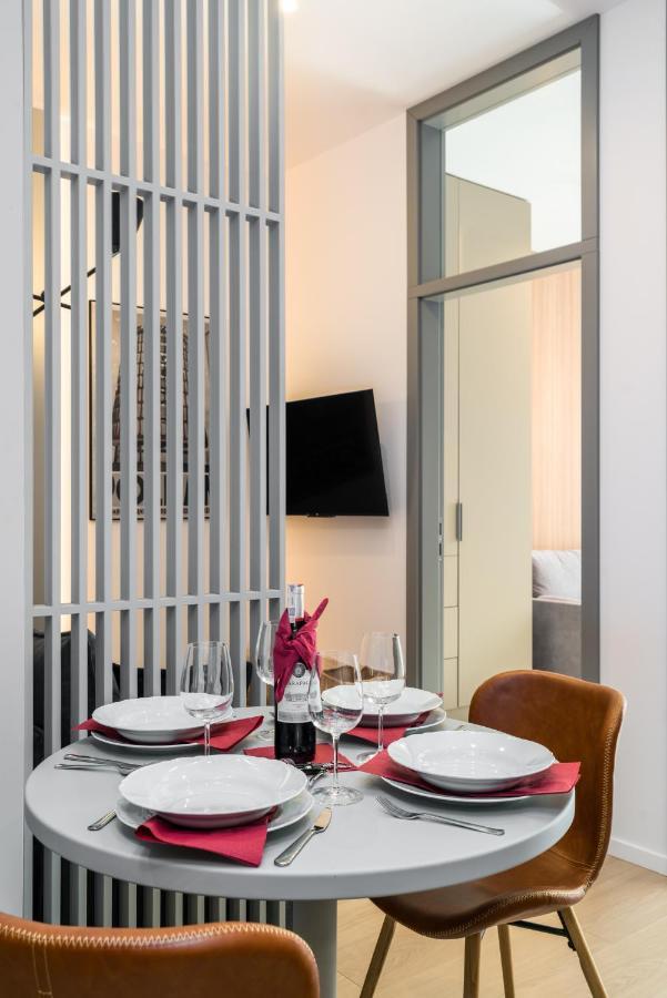 Central Apartments Garbary By Noclegi Renters بوزنان المظهر الخارجي الصورة