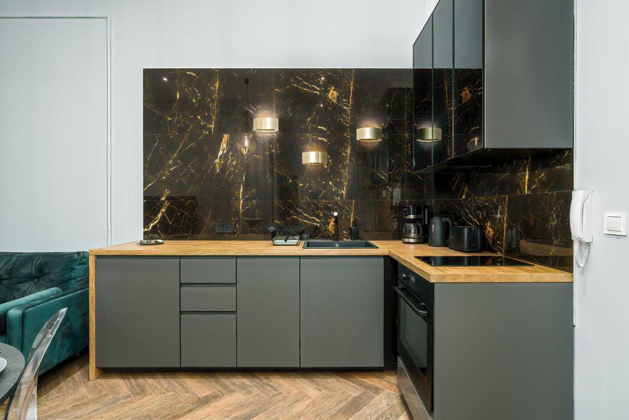 Central Apartments Garbary By Noclegi Renters بوزنان المظهر الخارجي الصورة